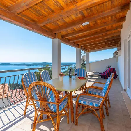 아파트 Nice In Hvar With Kitchen